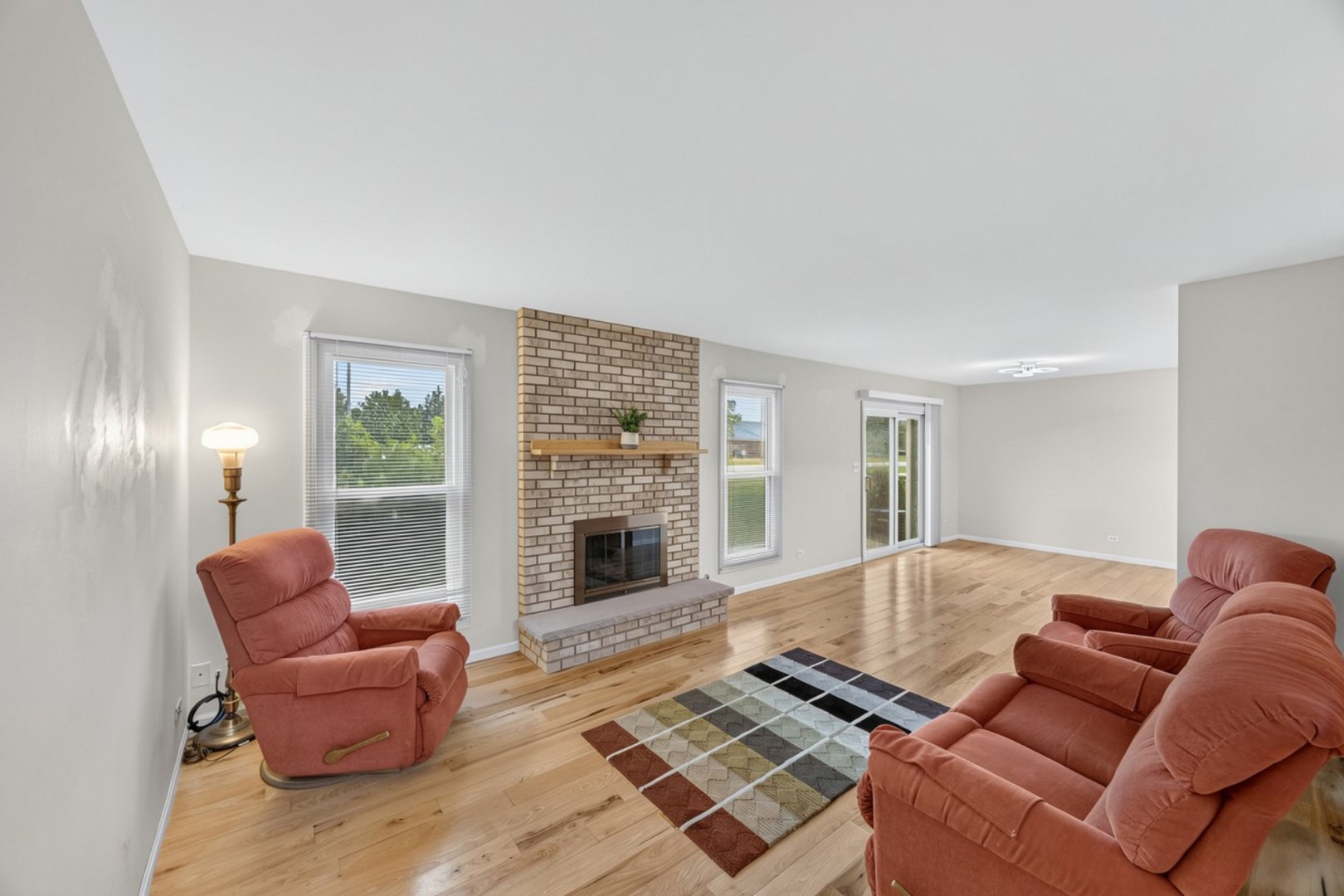 7827 Belle Rive Court, Tinley Park, IL 60477