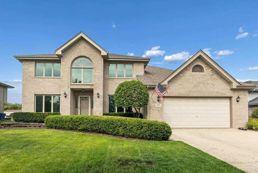 Property photo for 611 Vanderbilt Drive, New Lenox, IL