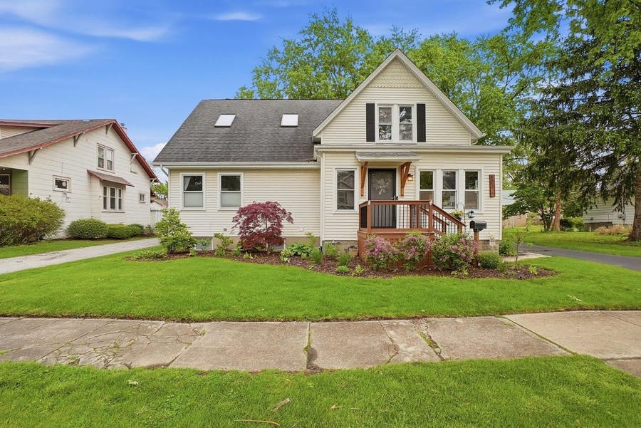 Property photo for 18347 Morris Avenue, Homewood, IL