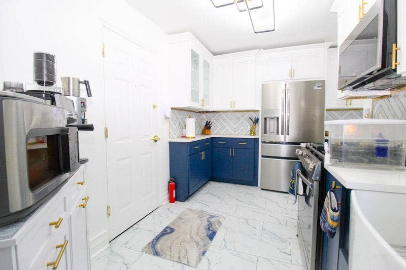 7321 S South Shore Drive, #7B, Chicago, IL 60649