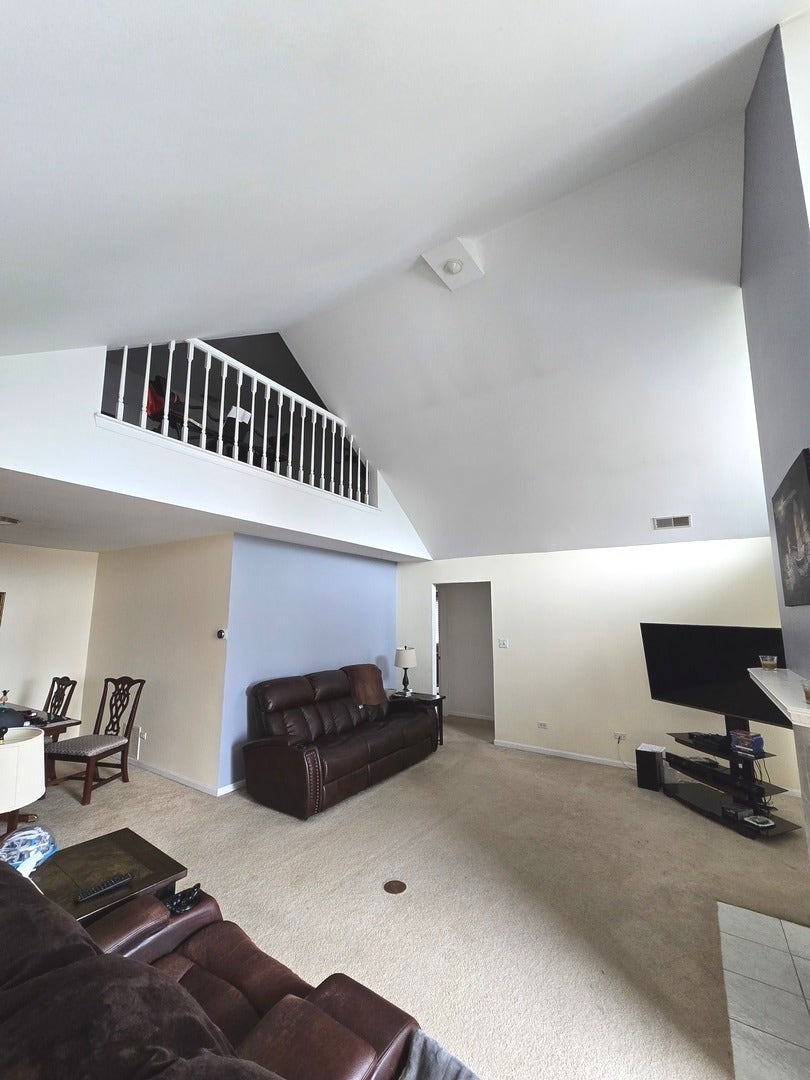 6624 Martin France Circle, #3B, Tinley Park, IL 60477 6624 Martin France Circle, #3B, Tinley Park, IL 60477