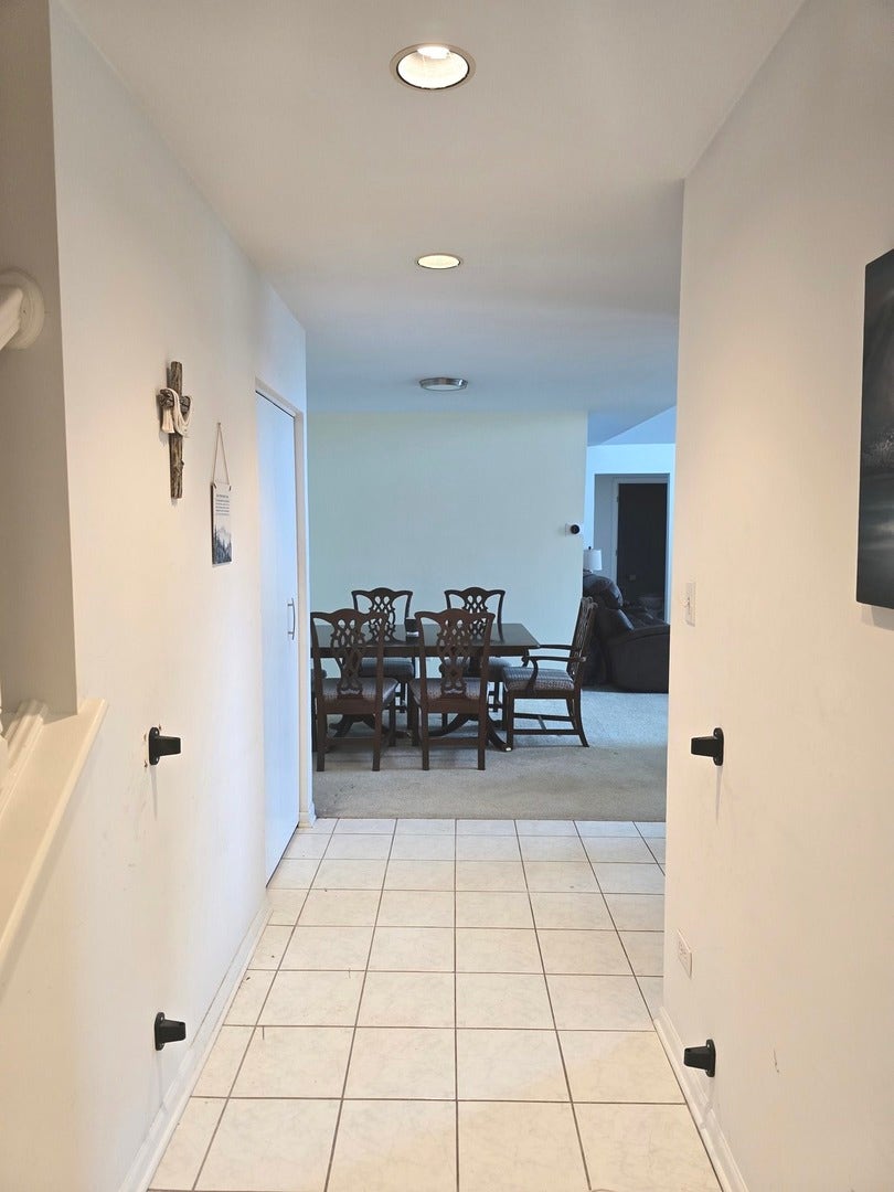 6624 Martin France Circle, #3B, Tinley Park, IL 60477 6624 Martin France Circle, #3B, Tinley Park, IL 60477