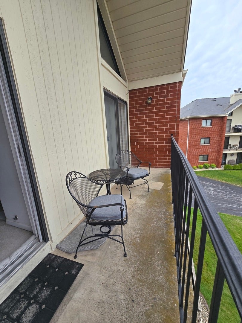 6624 Martin France Circle, #3B, Tinley Park, IL 60477 6624 Martin France Circle, #3B, Tinley Park, IL 60477