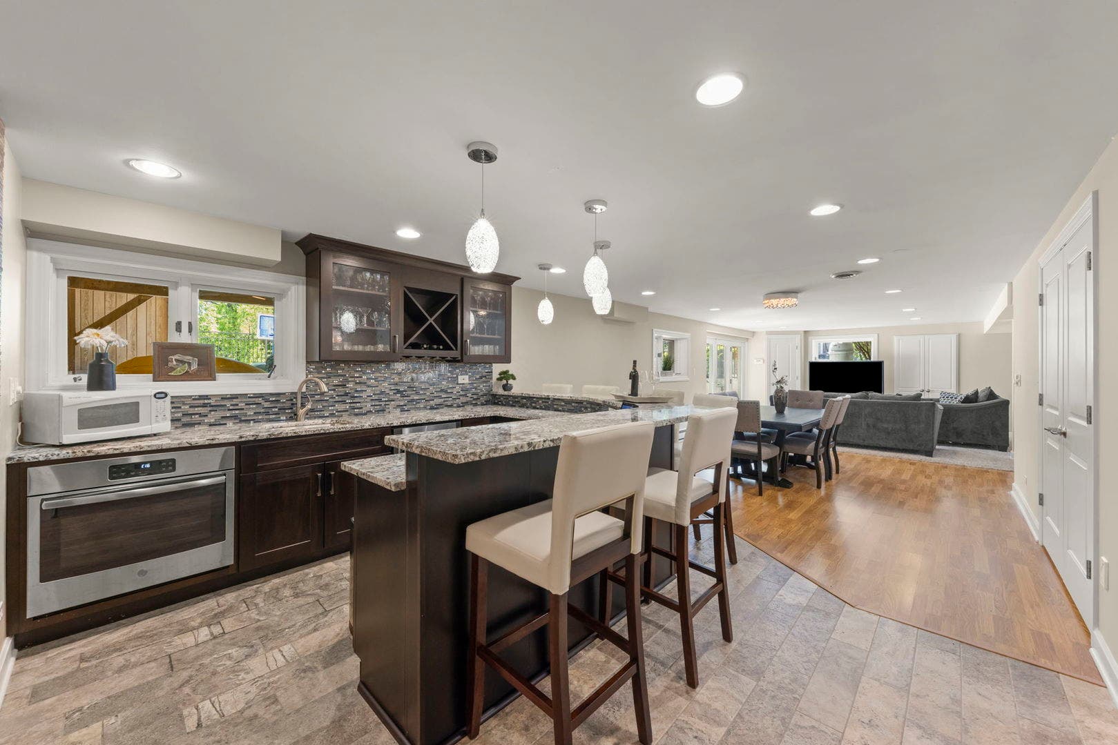 11019 Shenandoah Drive, Orland Park, IL 60467 11019 Shenandoah Drive, Orland Park, IL 60467