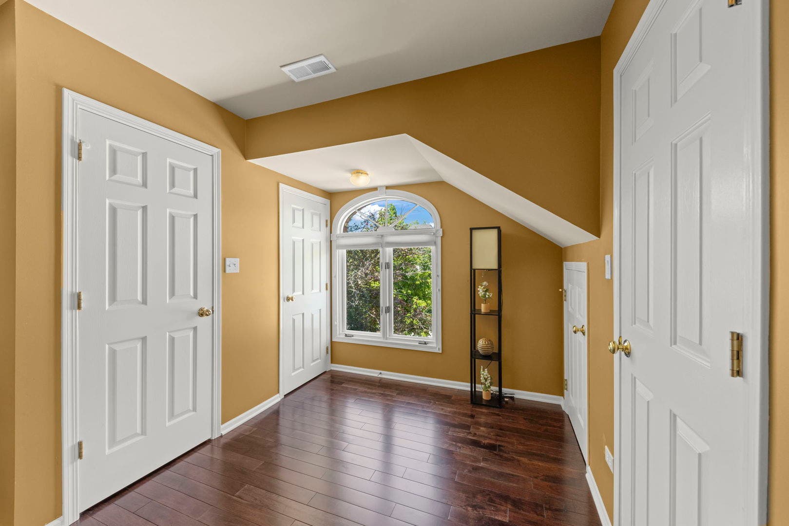 11019 Shenandoah Drive, Orland Park, IL 60467 11019 Shenandoah Drive, Orland Park, IL 60467