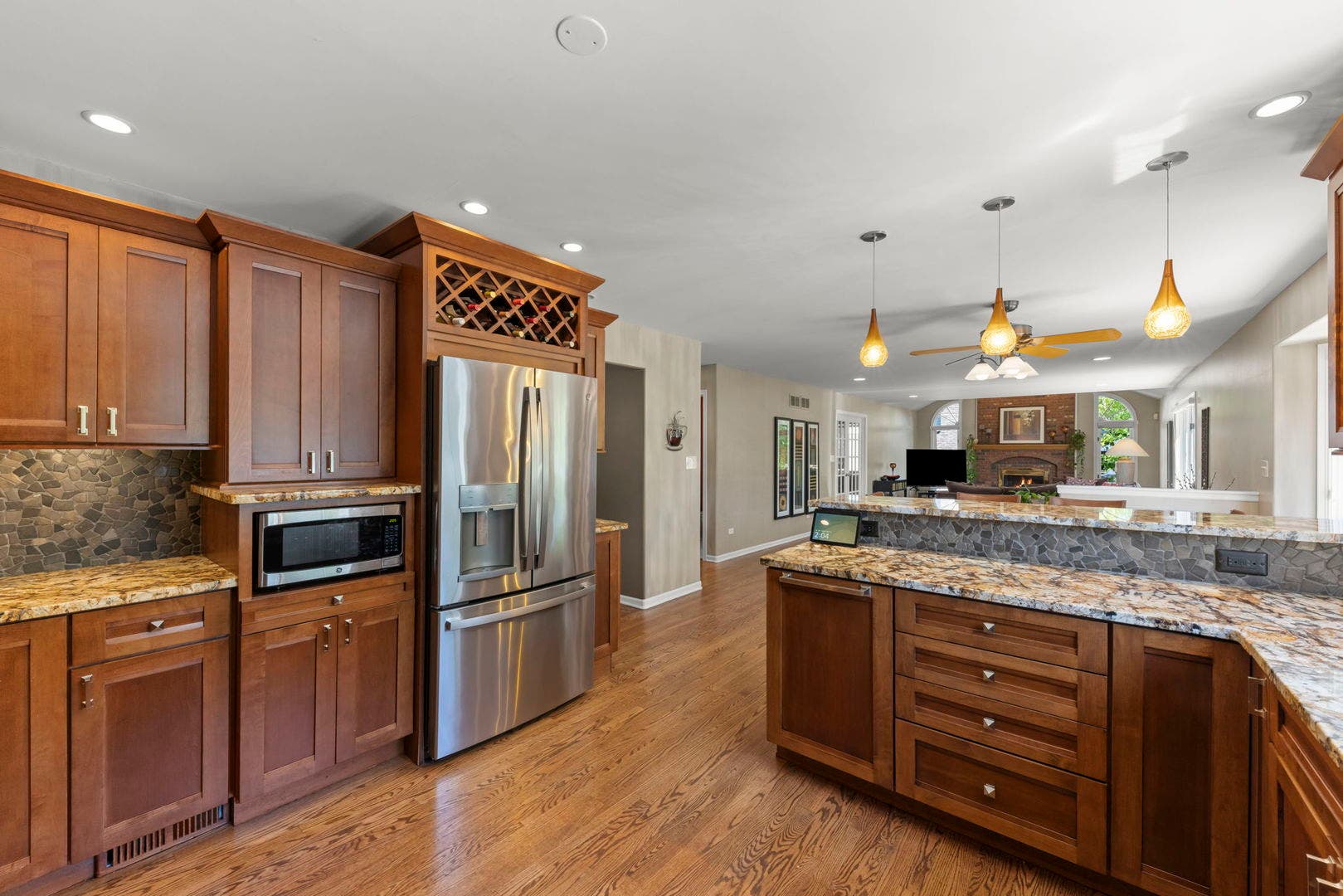 11019 Shenandoah Drive, Orland Park, IL 60467 11019 Shenandoah Drive, Orland Park, IL 60467