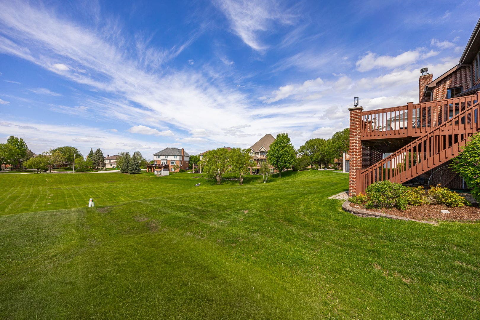 1045 Hilltop Drive, Lemont, IL 60439 1045 Hilltop Drive, Lemont, IL 60439