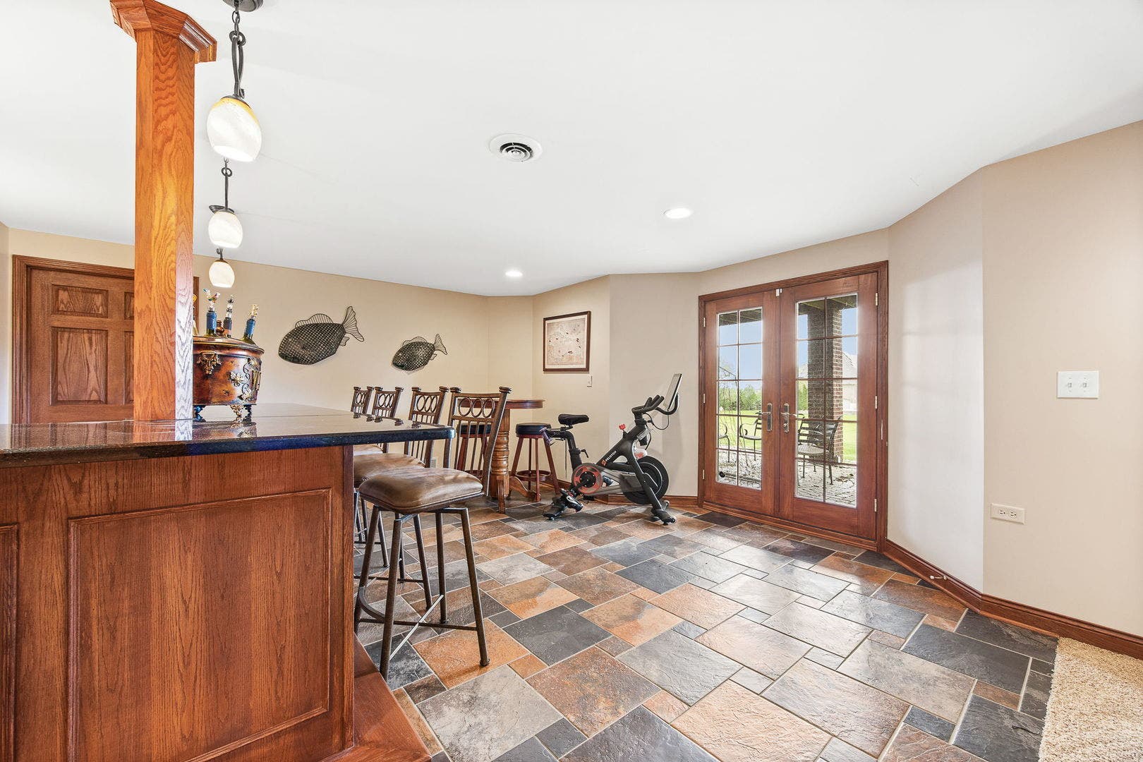 1045 Hilltop Drive, Lemont, IL 60439 1045 Hilltop Drive, Lemont, IL 60439