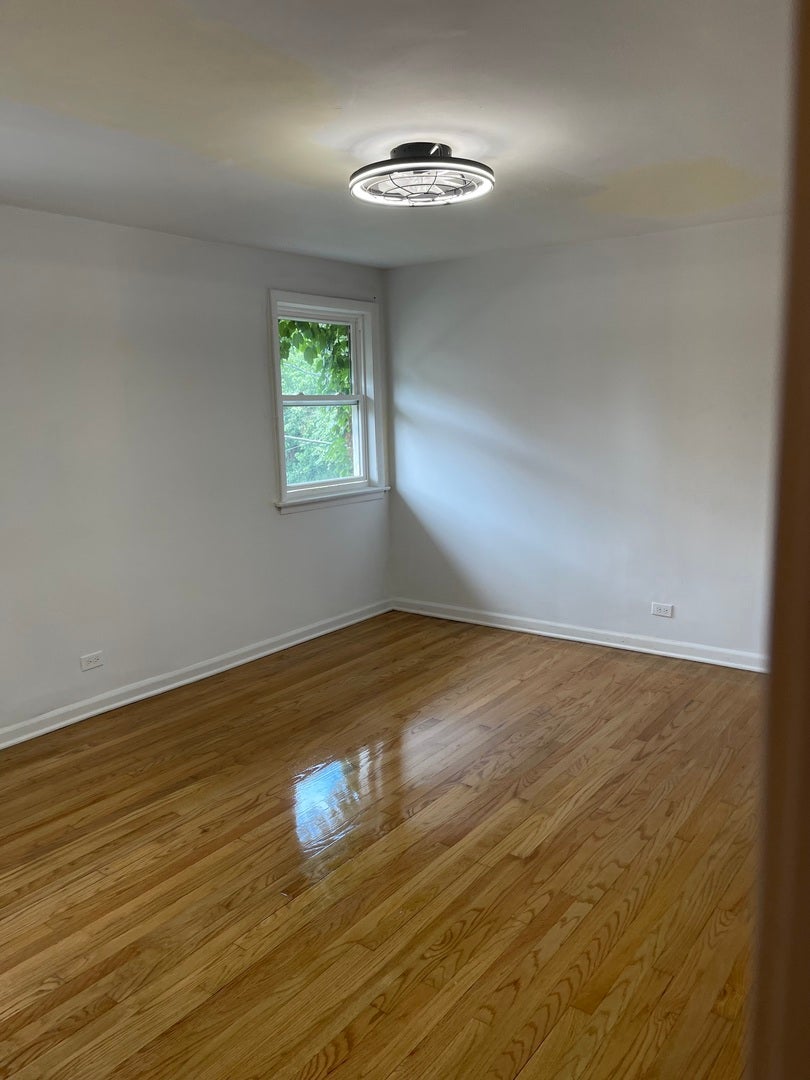 2646 E 77th Street, Chicago, IL 60649 2646 E 77th Street, Chicago, IL 60649