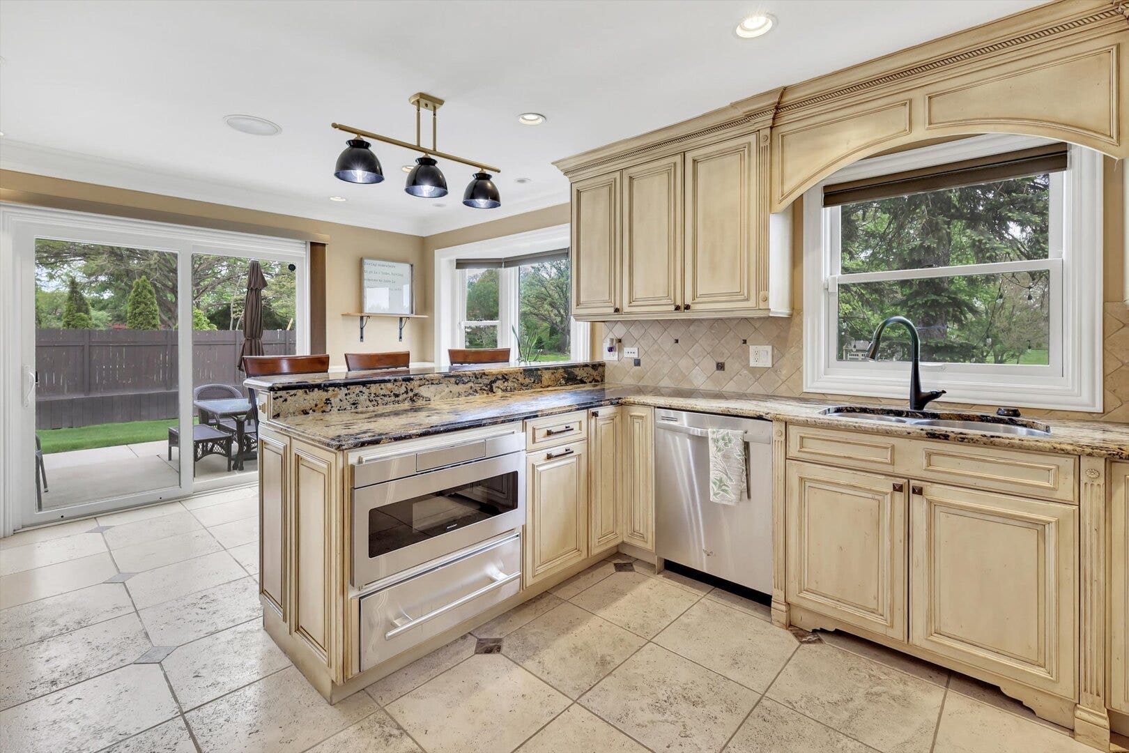 7 Sorrel Court, Lemont, IL 60439