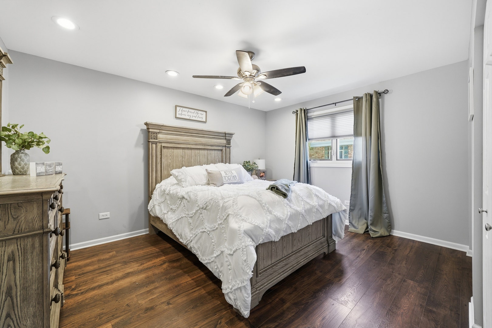 16450 Cherry Hill Avenue, Tinley Park, IL 60487 16450 Cherry Hill Avenue, Tinley Park, IL 60487