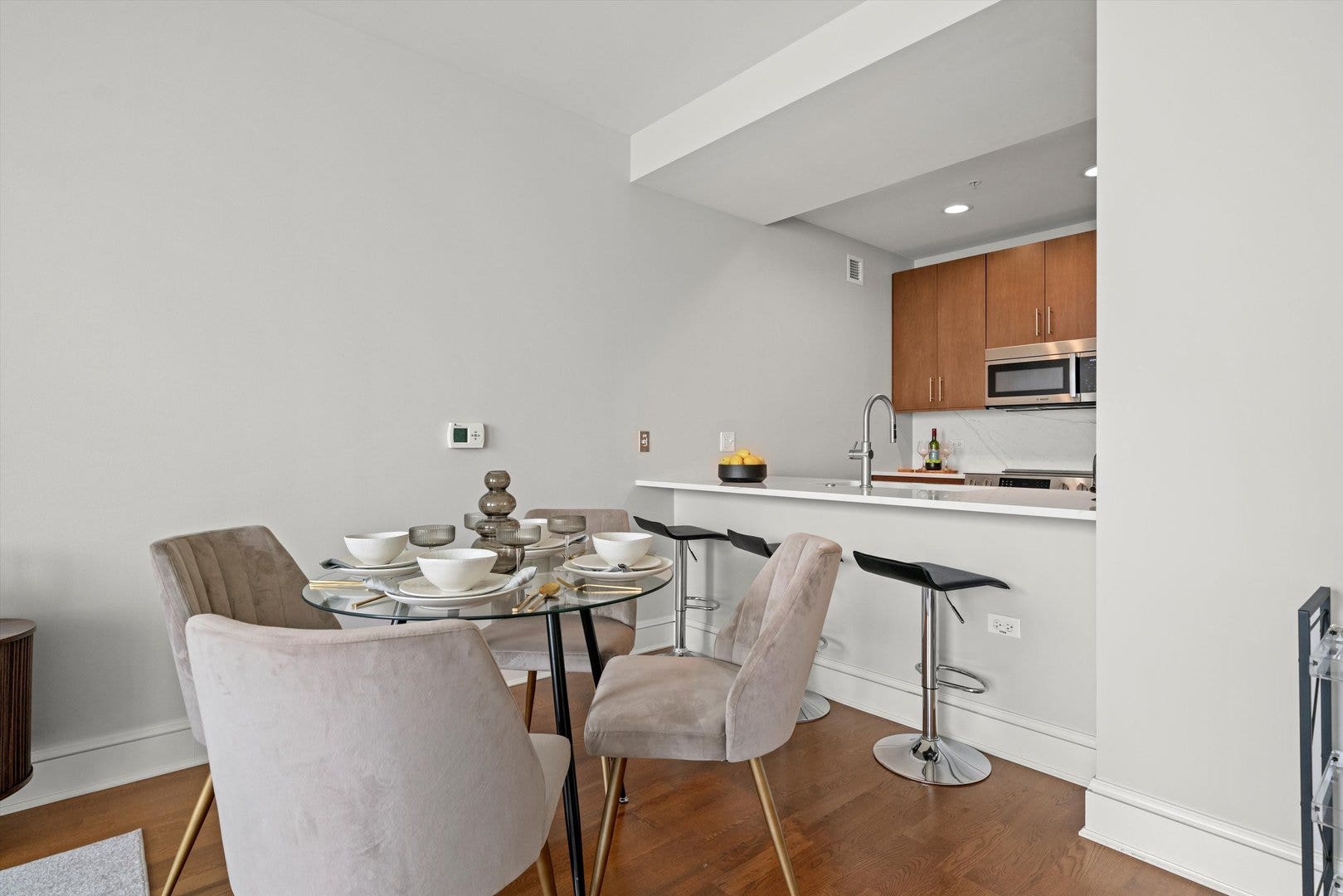 850 N Lake Shore Drive, #1801, Chicago, IL 60611 **Photo is of the model residence, representative