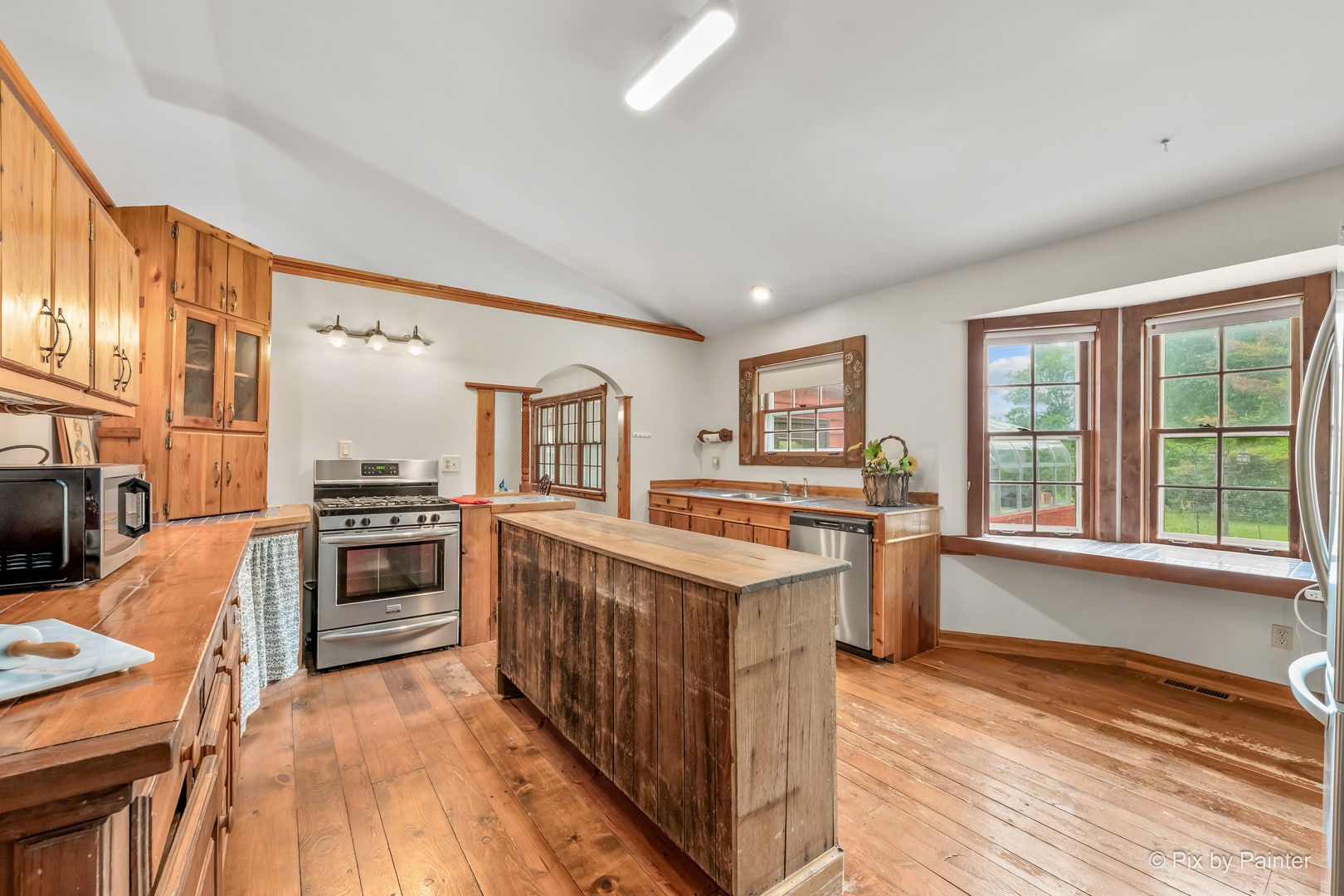 43W870 McDonald Road, Elgin, IL 60124 43W870 McDonald Road, Elgin, IL 60124