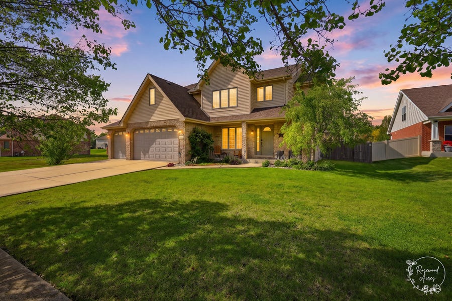 Property photo for 4974 W Cardinal Court, Monee, IL