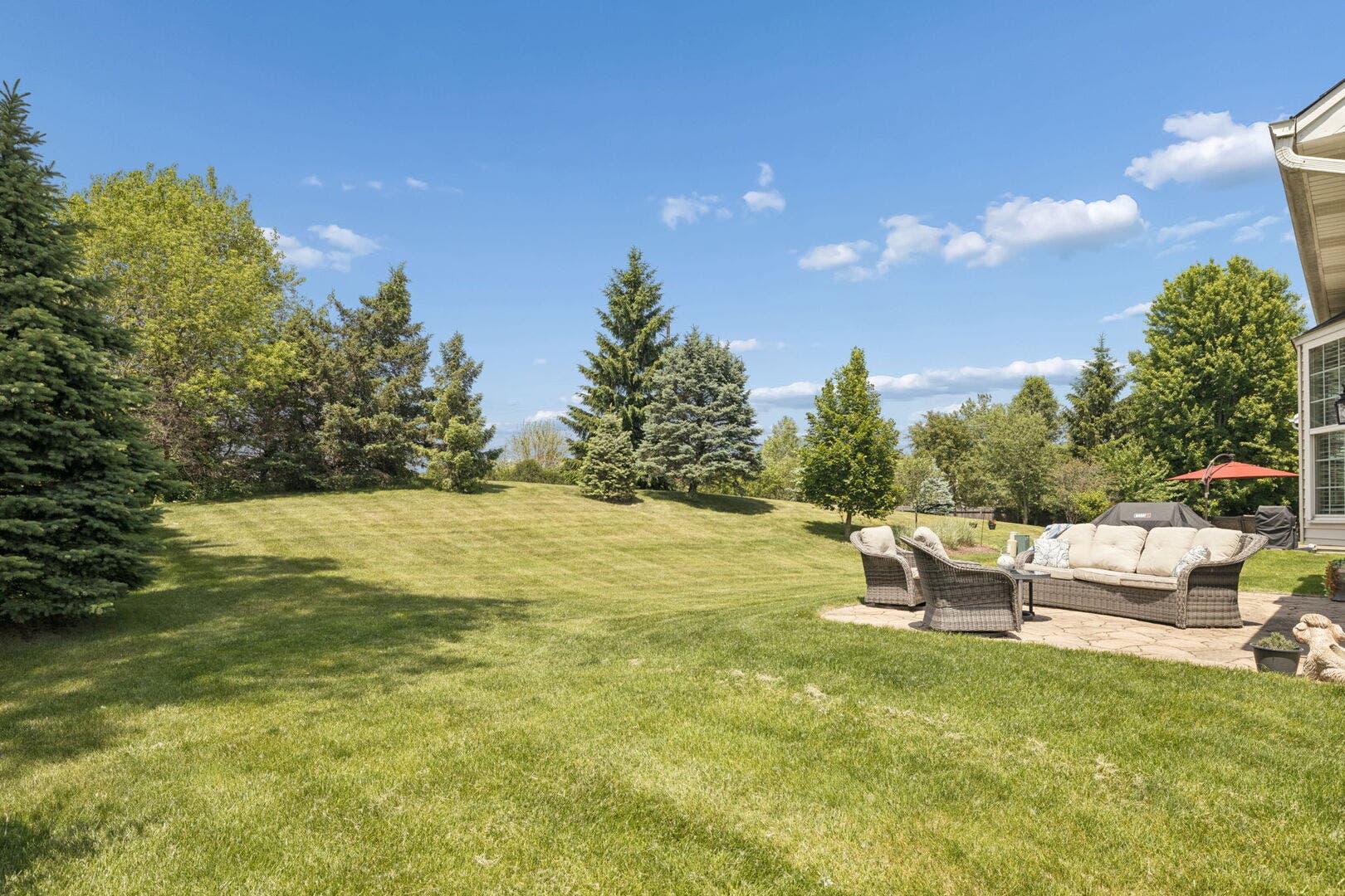 3898 Valhalla Drive, Elgin, IL 60124 3898 Valhalla Drive, Elgin, IL 60124