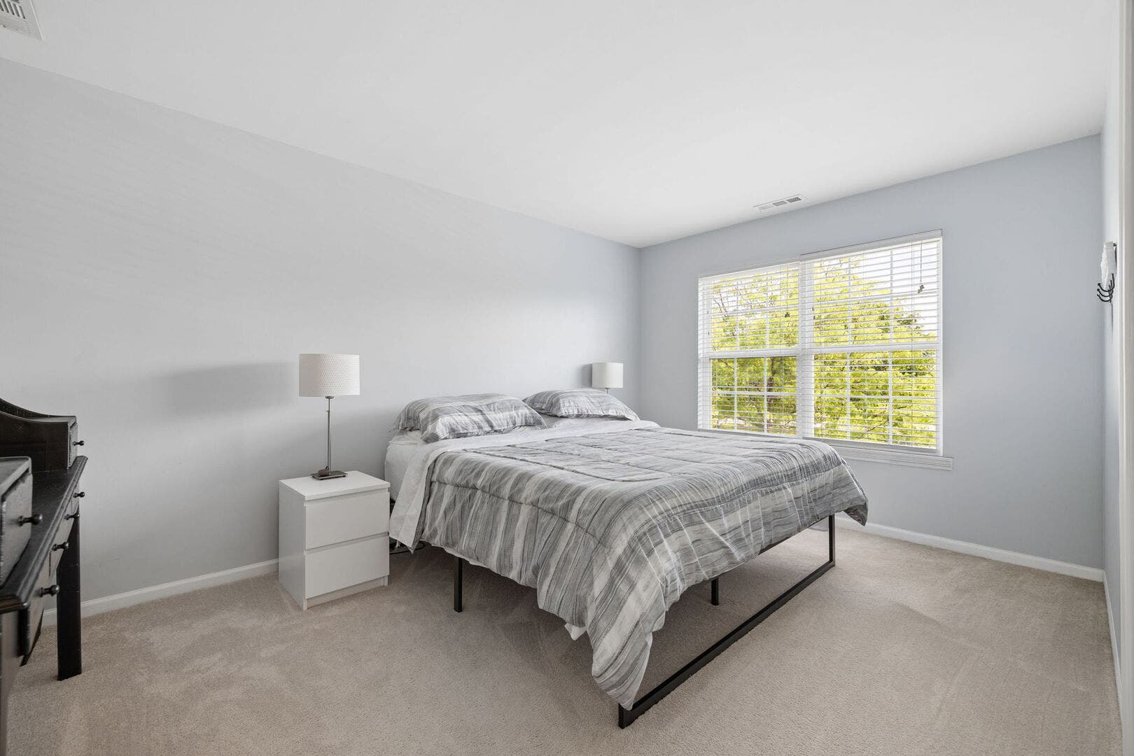3898 Valhalla Drive, Elgin, IL 60124 3898 Valhalla Drive, Elgin, IL 60124