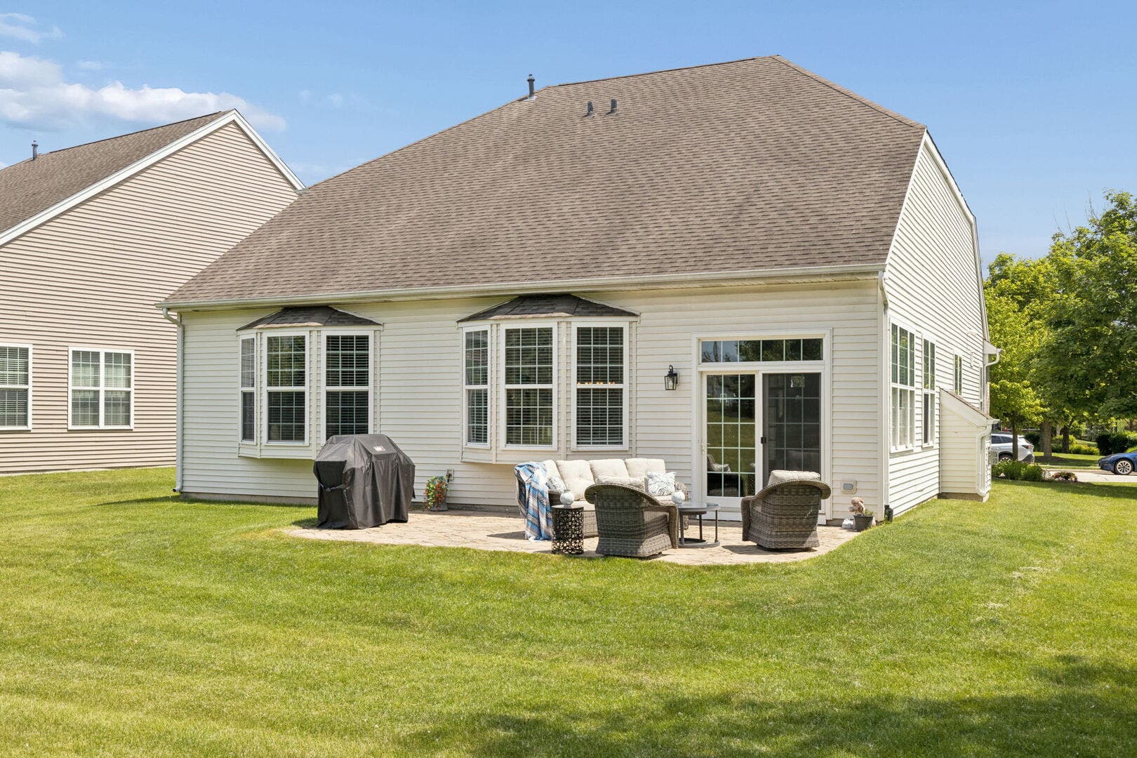 3898 Valhalla Drive, Elgin, IL 60124 3898 Valhalla Drive, Elgin, IL 60124