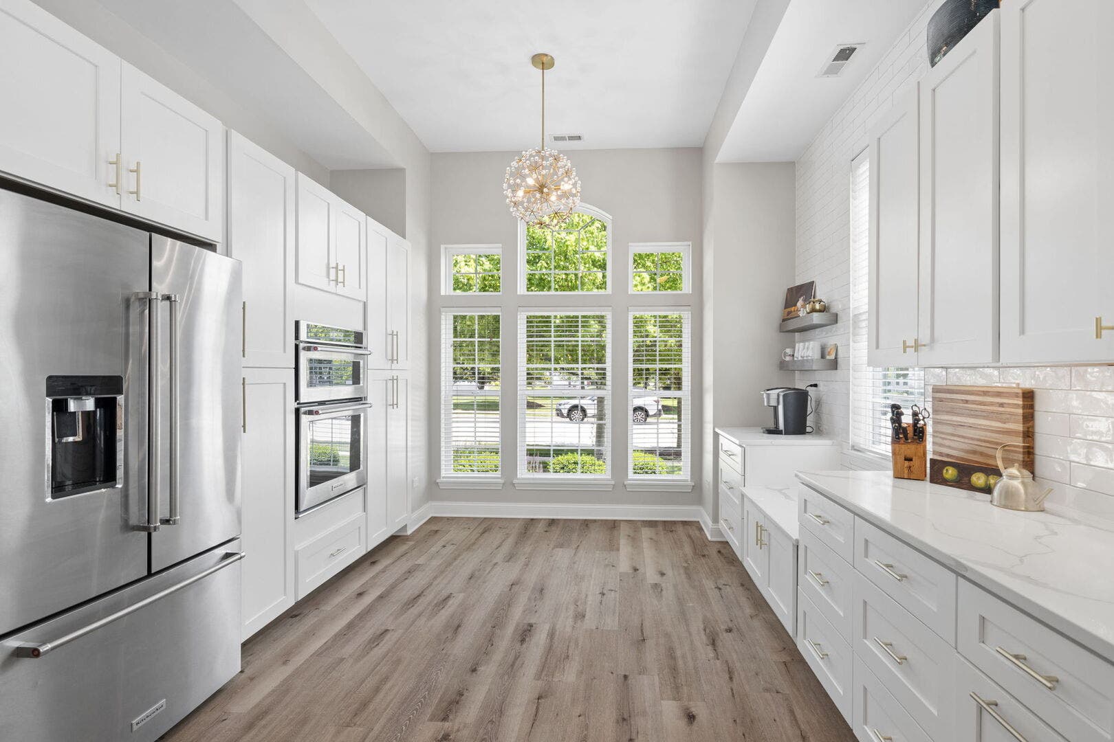 3898 Valhalla Drive, Elgin, IL 60124 3898 Valhalla Drive, Elgin, IL 60124