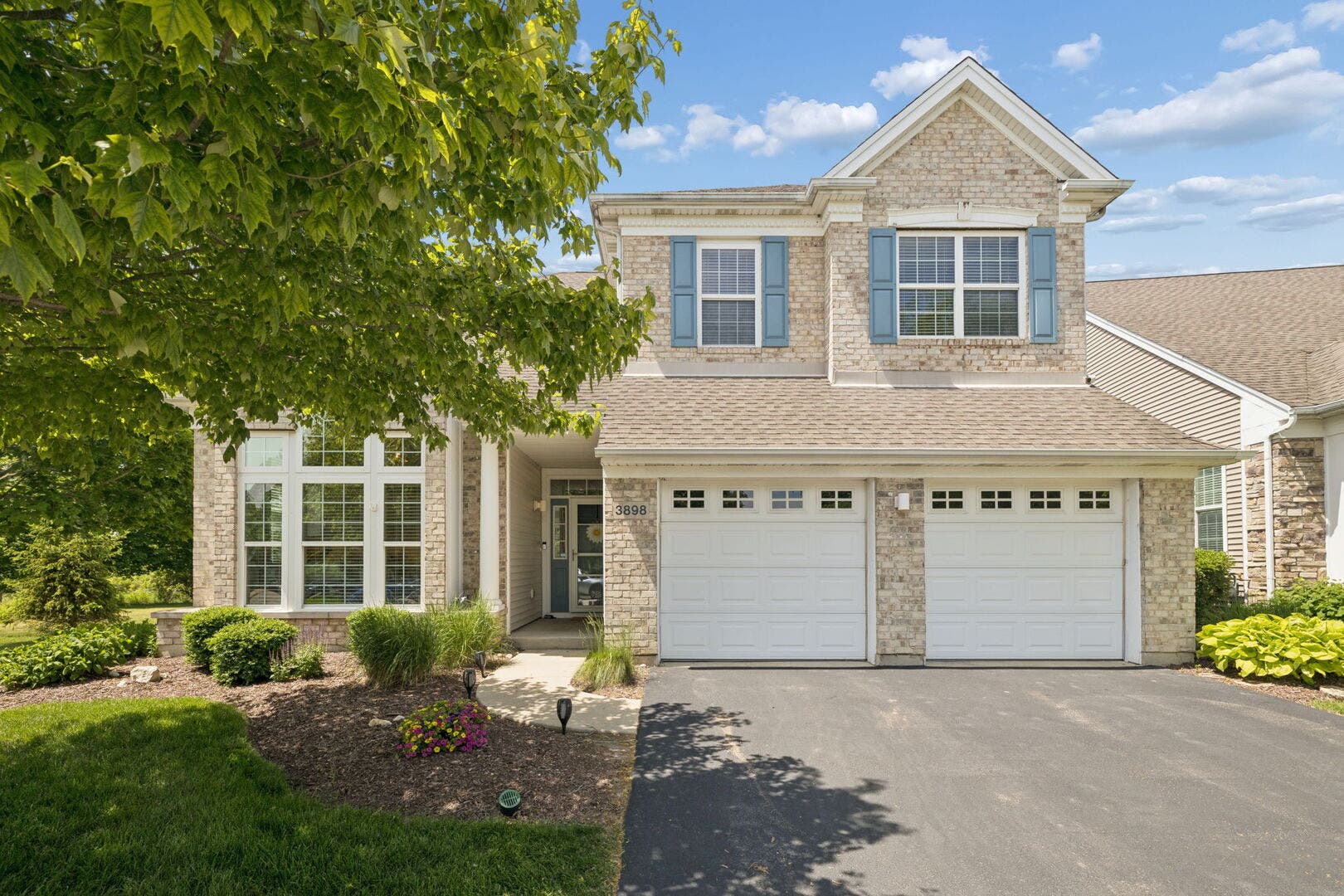 3898 Valhalla Drive, Elgin, IL 60124 3898 Valhalla Drive, Elgin, IL 60124
