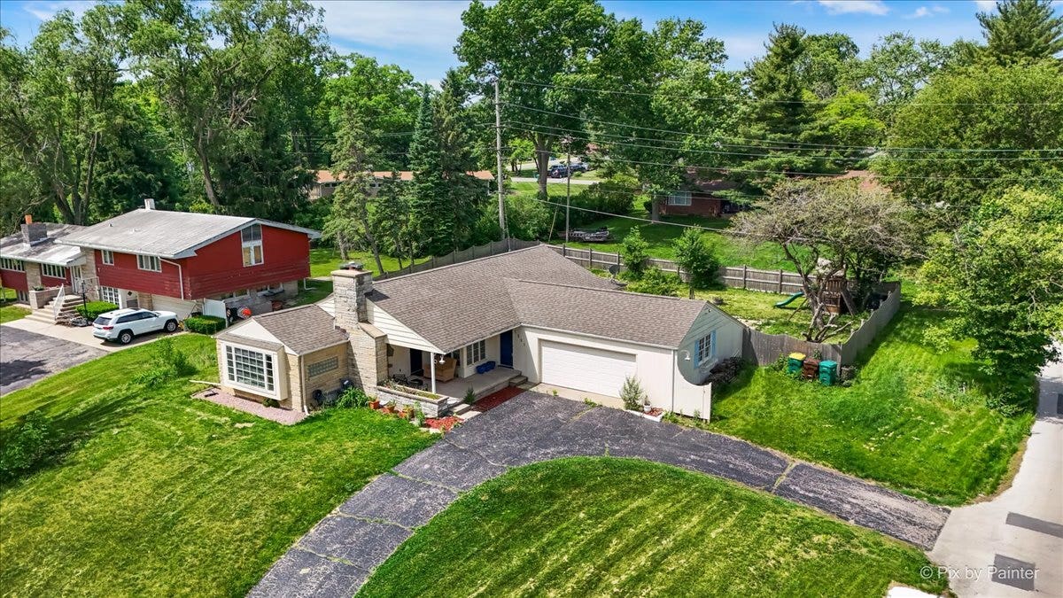 1501 Sugar Valley Lane, Joliet, IL 60433 1501 Sugar Valley Lane, Joliet, IL 60433