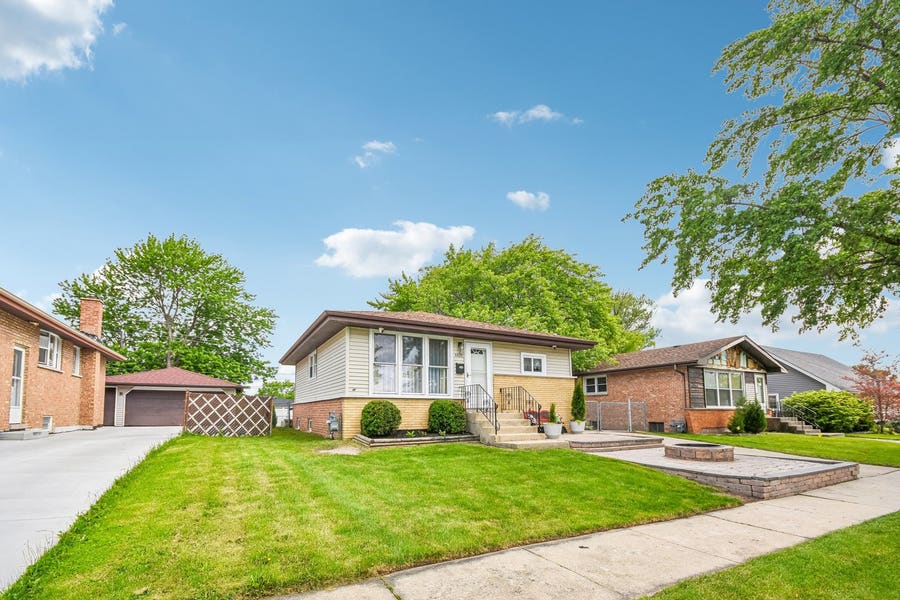 Property photo for 4428 Lisa Lane, Oak Forest, IL