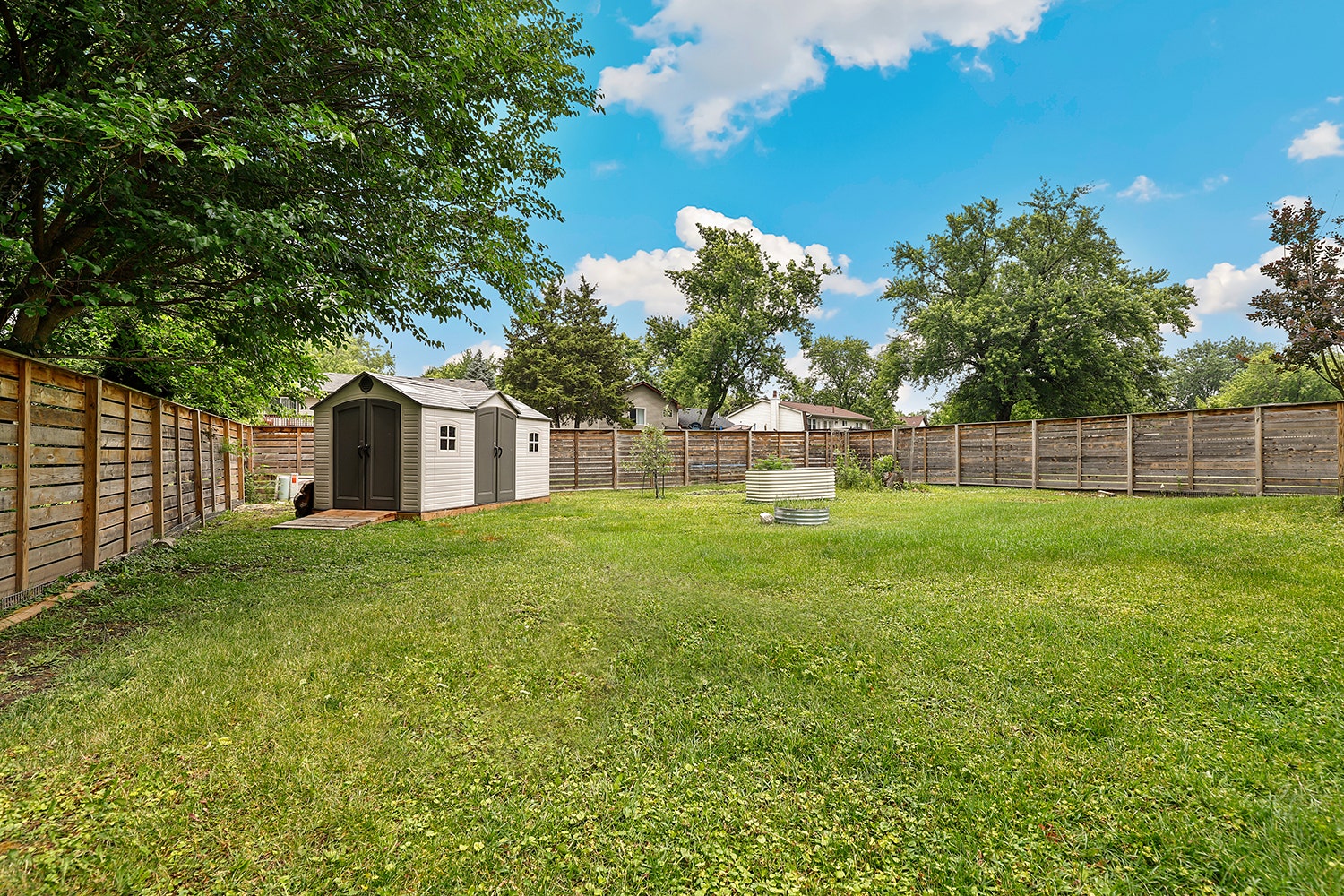 828 Tamms Lane, Bolingbrook, IL 60440