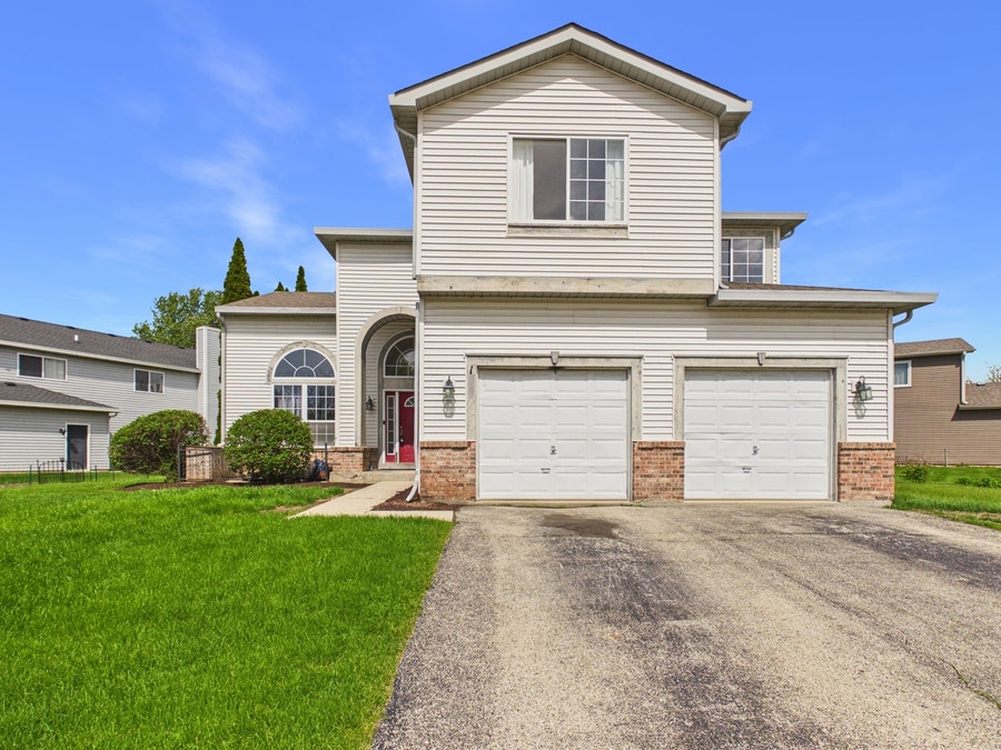 Property photo for 158 Cider Street, Bolingbrook, IL