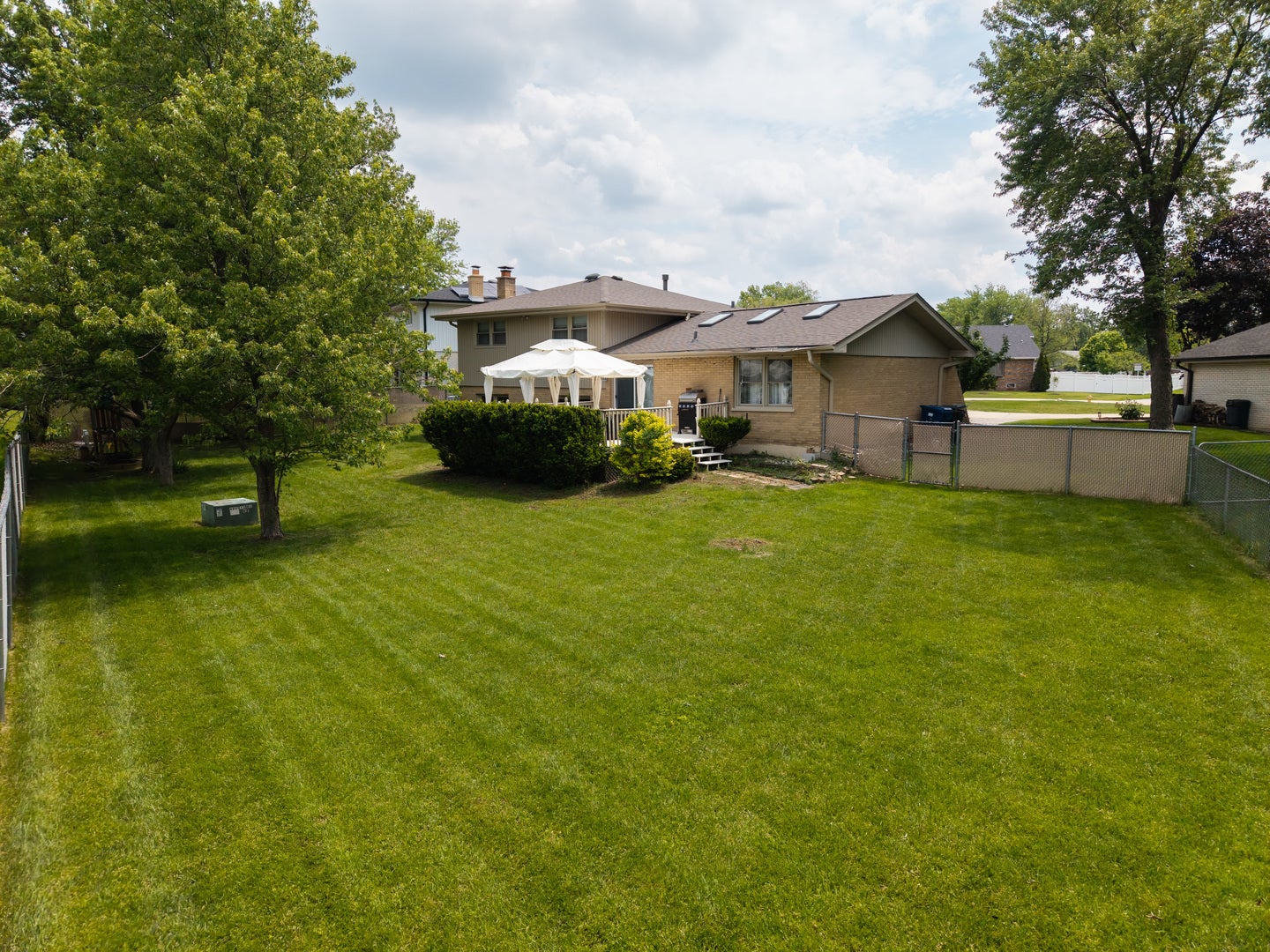 12320 Tim Tam Court, Orland Park, IL 60467 12320 Tim Tam Court, Orland Park, IL 60467