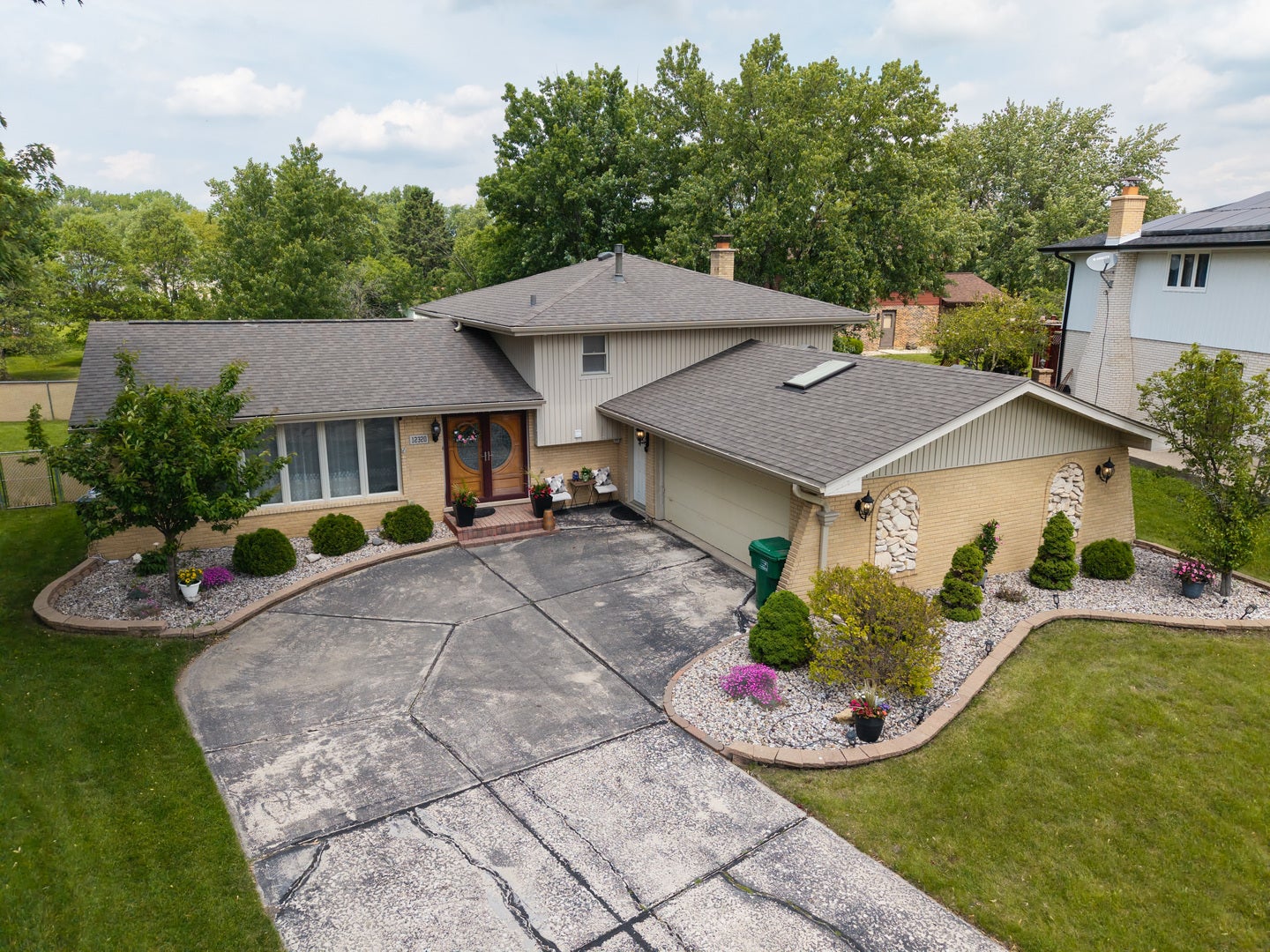 12320 Tim Tam Court, Orland Park, IL 60467 12320 Tim Tam Court, Orland Park, IL 60467