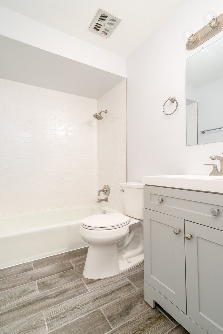 9825 El Cameno Lane, Orland Park, IL 60462 9825 El Cameno Lane, Orland Park, IL 60462