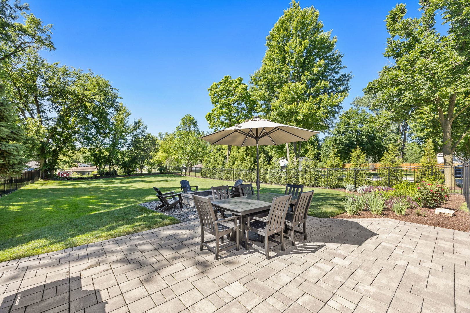 1937 Hitchcock Avenue, Downers Grove, IL 60515 1937 Hitchcock Avenue, Downers Grove, IL 60515