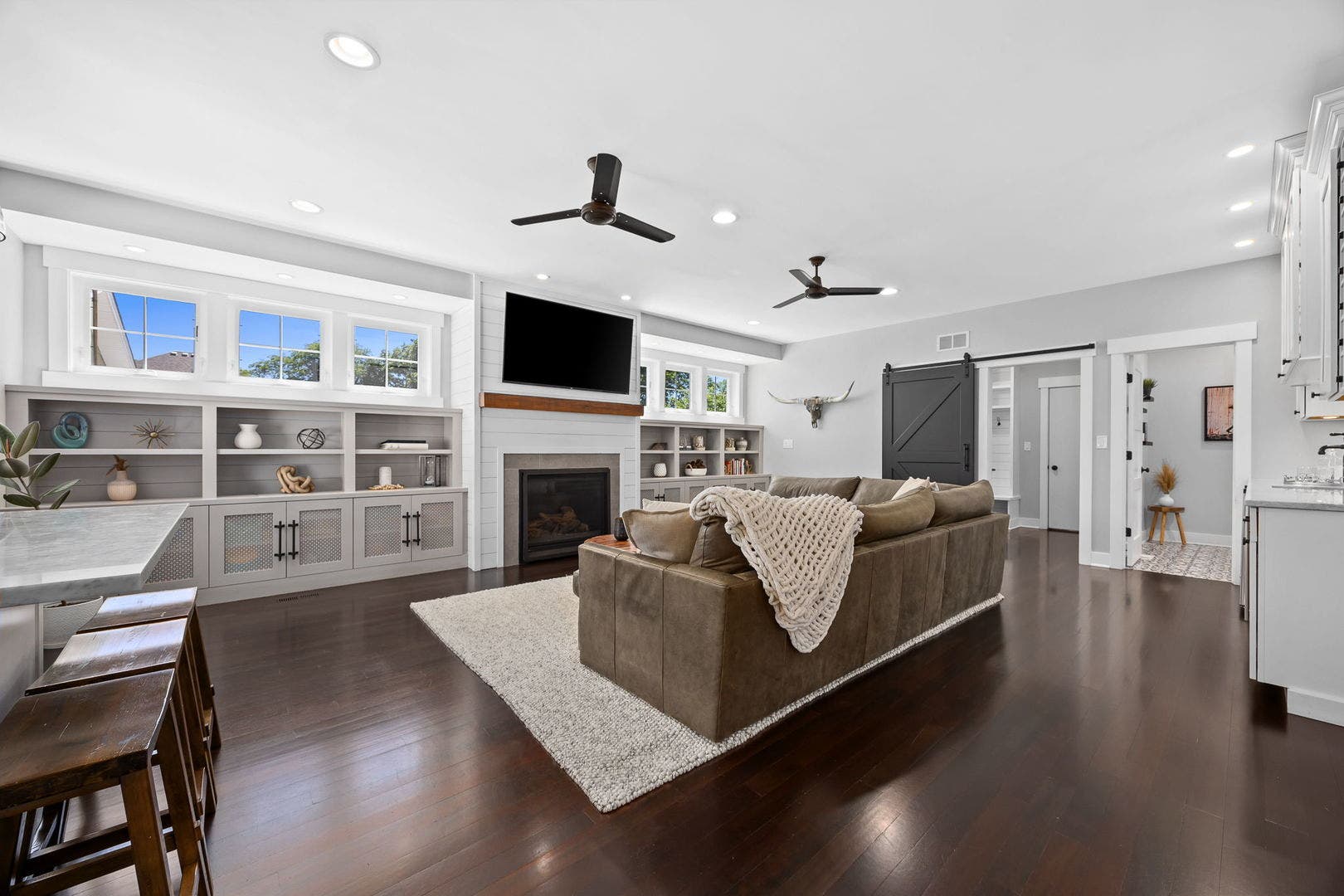 1937 Hitchcock Avenue, Downers Grove, IL 60515 1937 Hitchcock Avenue, Downers Grove, IL 60515