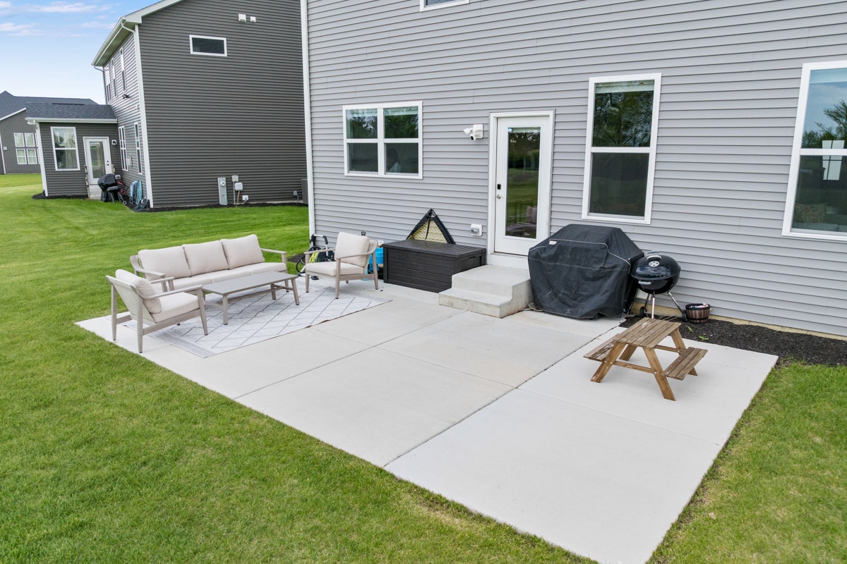 2116 Bent Grass Way, Bolingbrook, IL 60490 2116 Bent Grass Way, Bolingbrook, IL 60490