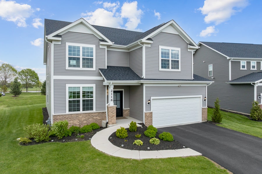 Property photo for 2116 Bent Grass Way, Bolingbrook, IL