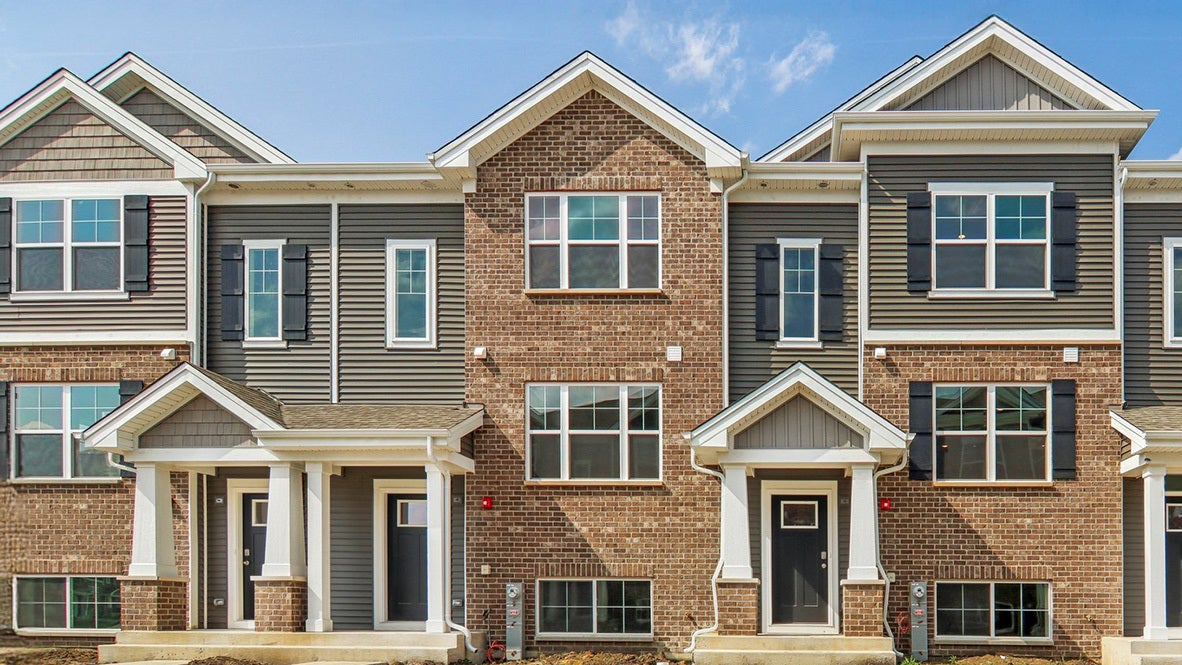 6393 Ulster Drive, Tinley Park, IL 60477 6393 Ulster Drive, Tinley Park, IL 60477