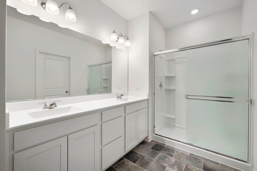 6215 Longford Lane, Tinley Park, IL 60477 6215 Longford Lane, Tinley Park, IL 60477