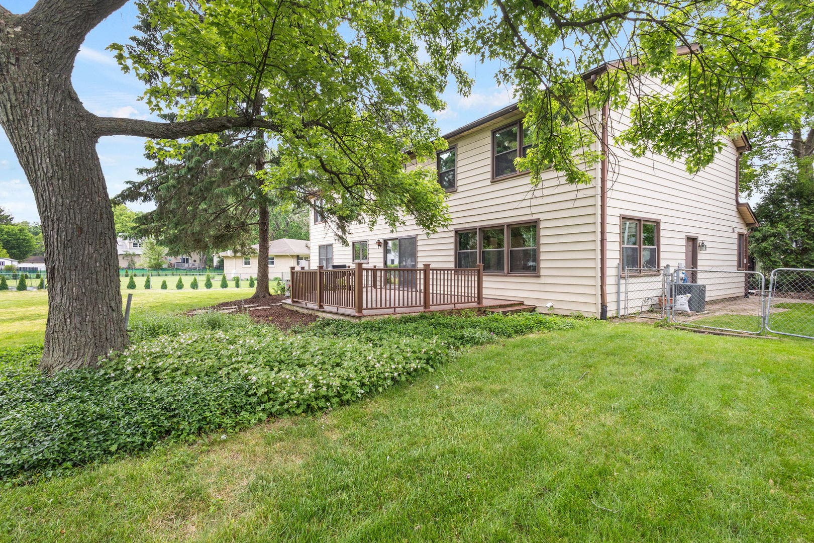648 62nd Court, Downers Grove, IL 60516