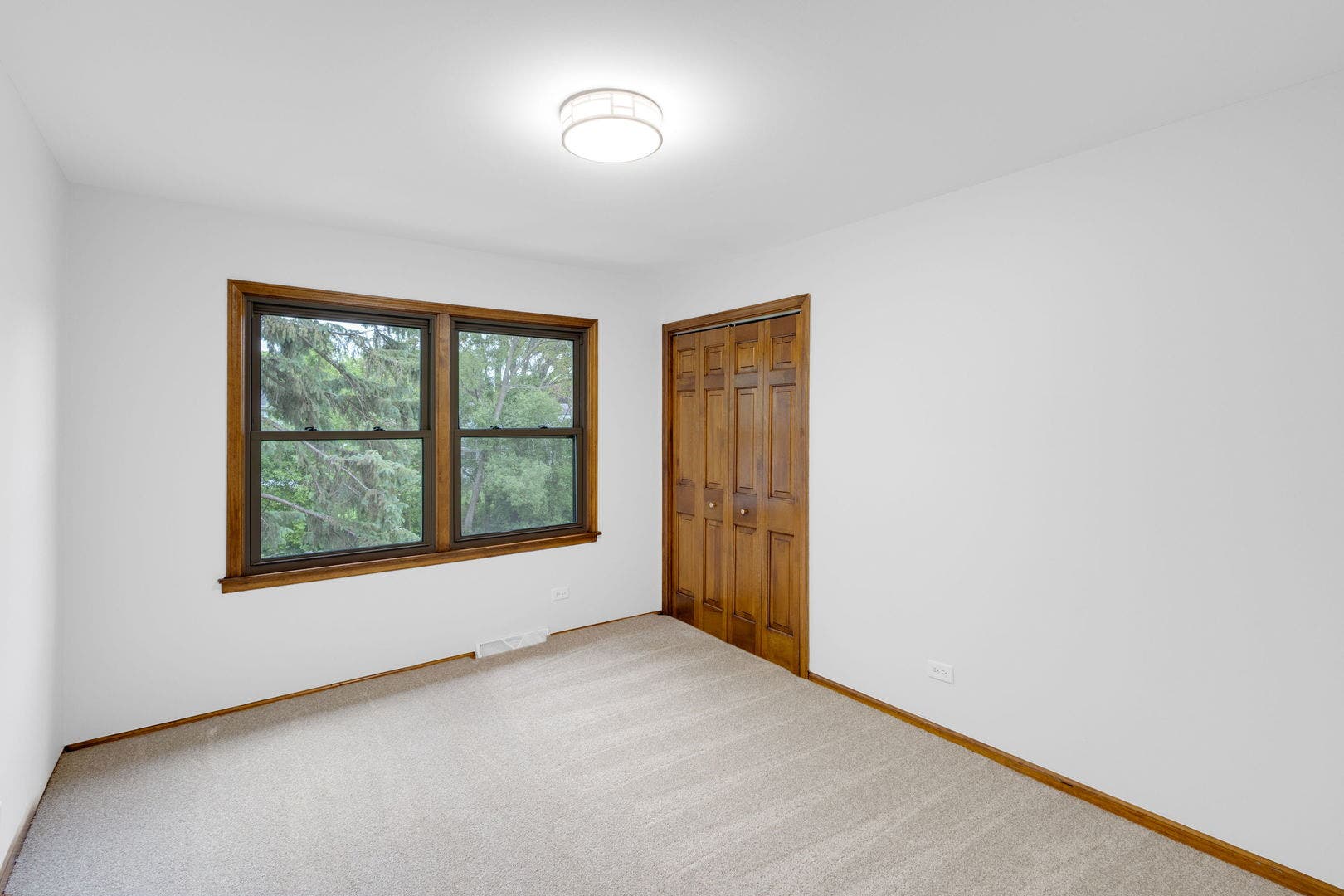 648 62nd Court, Downers Grove, IL 60516