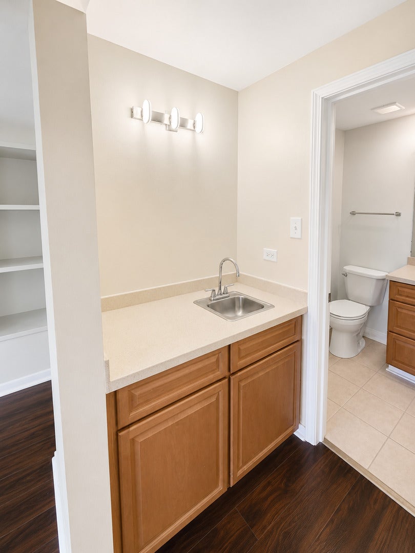 1613 Tina Lane, Flossmoor, IL 60422 1613 Tina Lane, Flossmoor, IL 60422