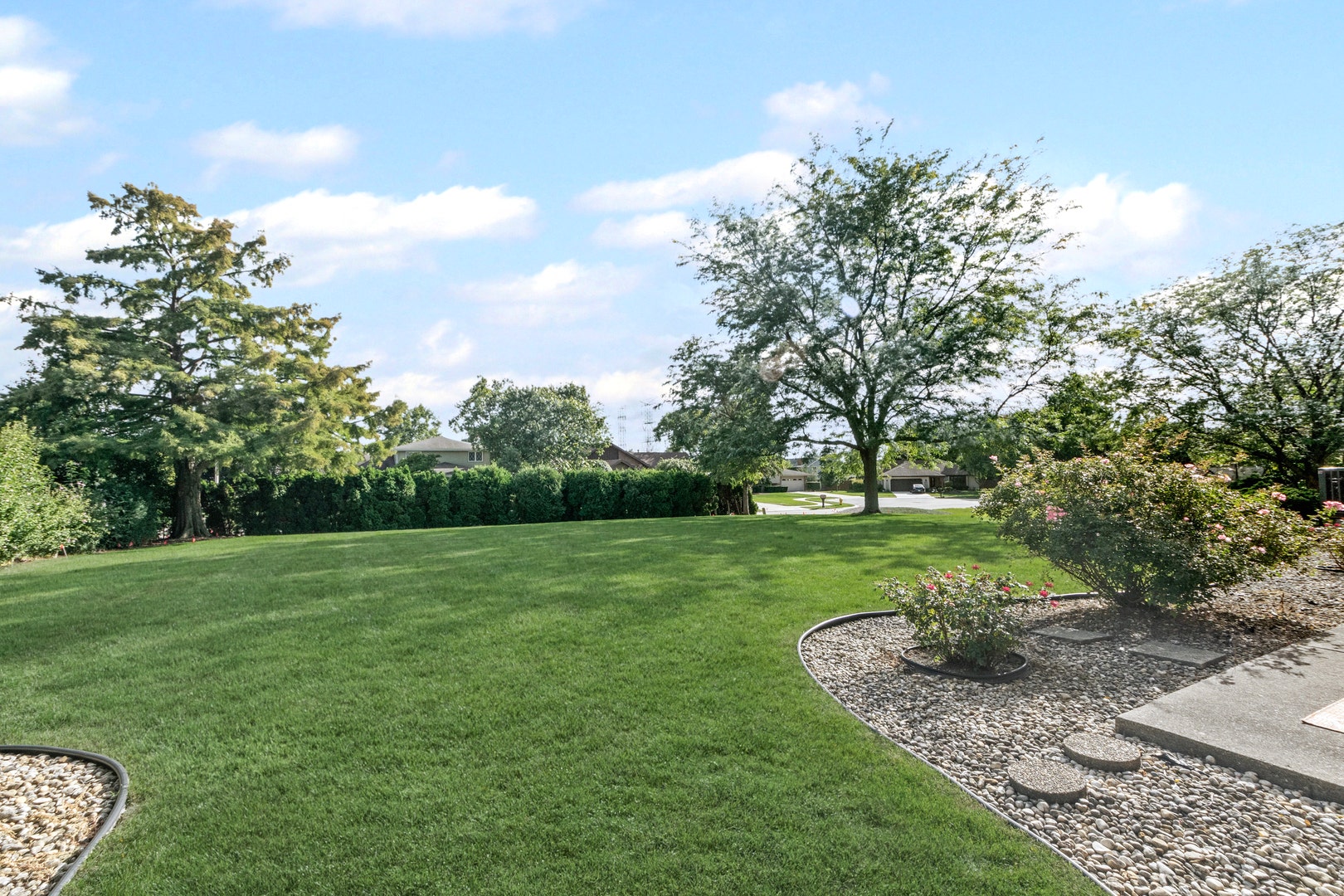 8115 Pluskota Drive, Orland Park, IL 60462 8115 Pluskota Drive, Orland Park, IL 60462
