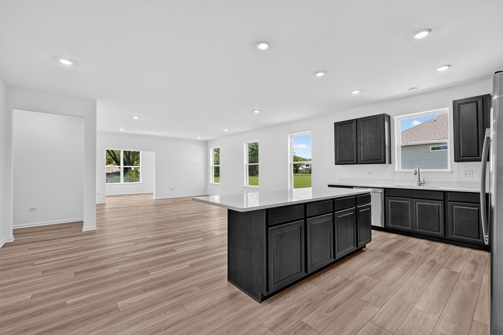 373 Cottrell Lane, Aurora, IL 60506 373 Cottrell Lane, Aurora, IL 60506