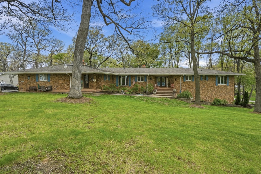 Property photo for 27250 Dutton Road, Beecher, IL