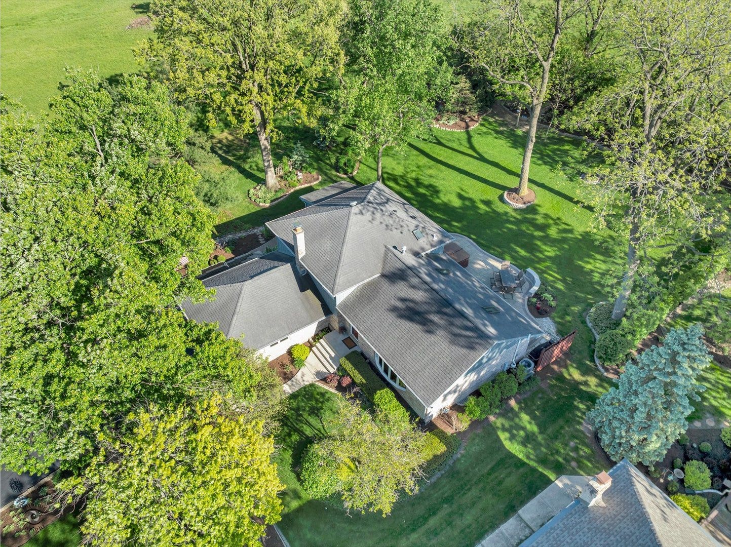 15903 W Shady Lane, Homer Glen, IL 60491 SURROUNDED BY MATURE TREES