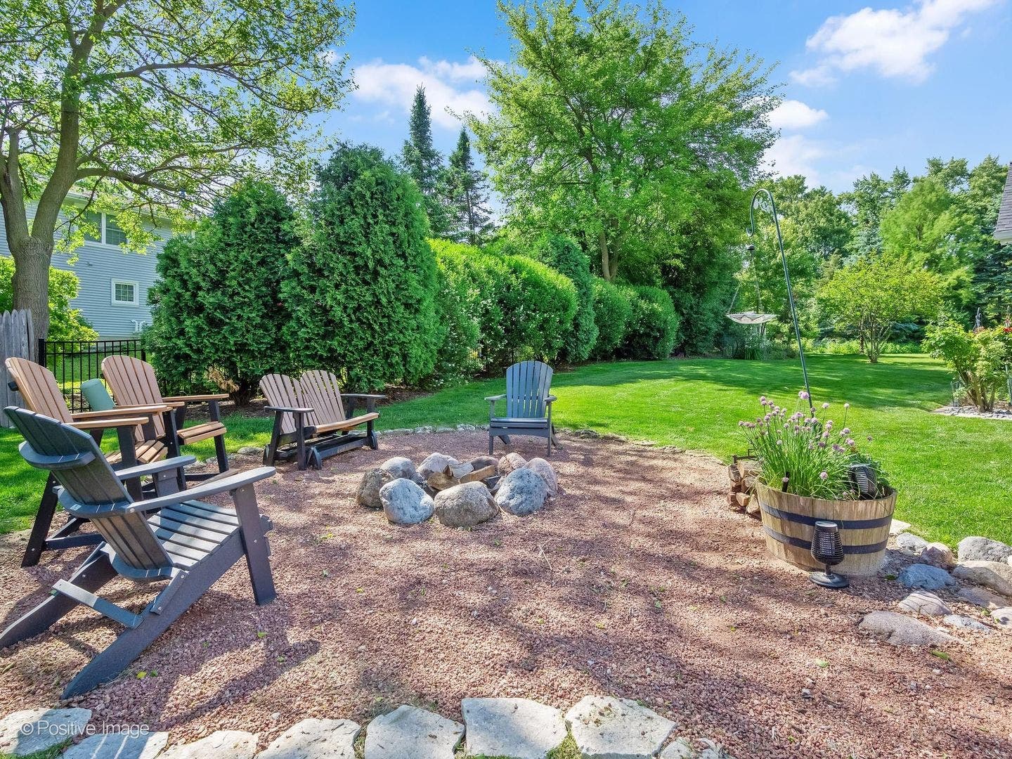 1525 Almond Court, Downers Grove, IL 60515 1525 Almond Court, Downers Grove, IL 60515