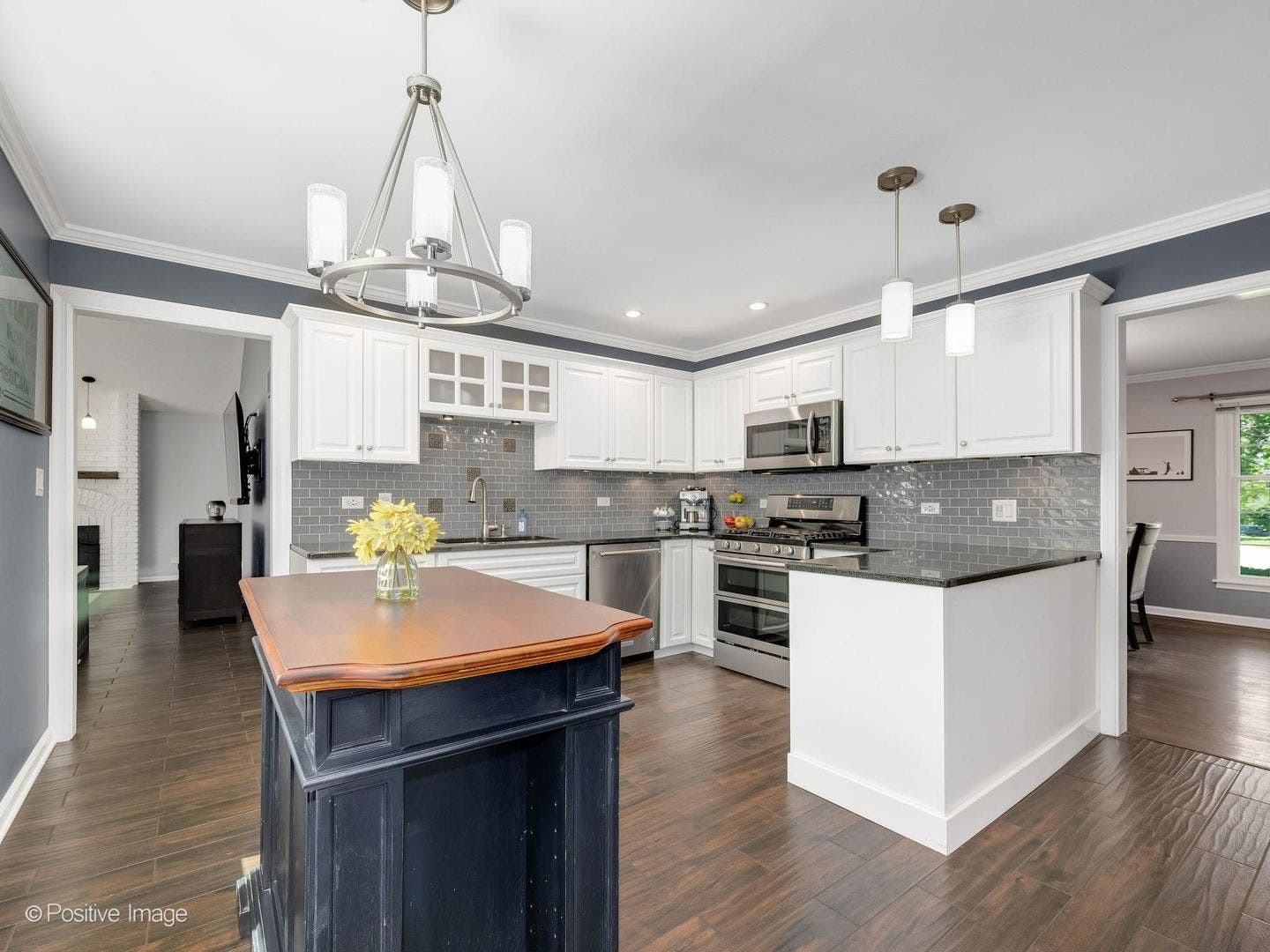 1525 Almond Court, Downers Grove, IL 60515 1525 Almond Court, Downers Grove, IL 60515