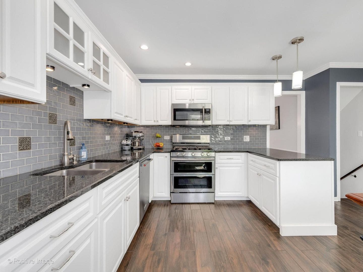 1525 Almond Court, Downers Grove, IL 60515 1525 Almond Court, Downers Grove, IL 60515