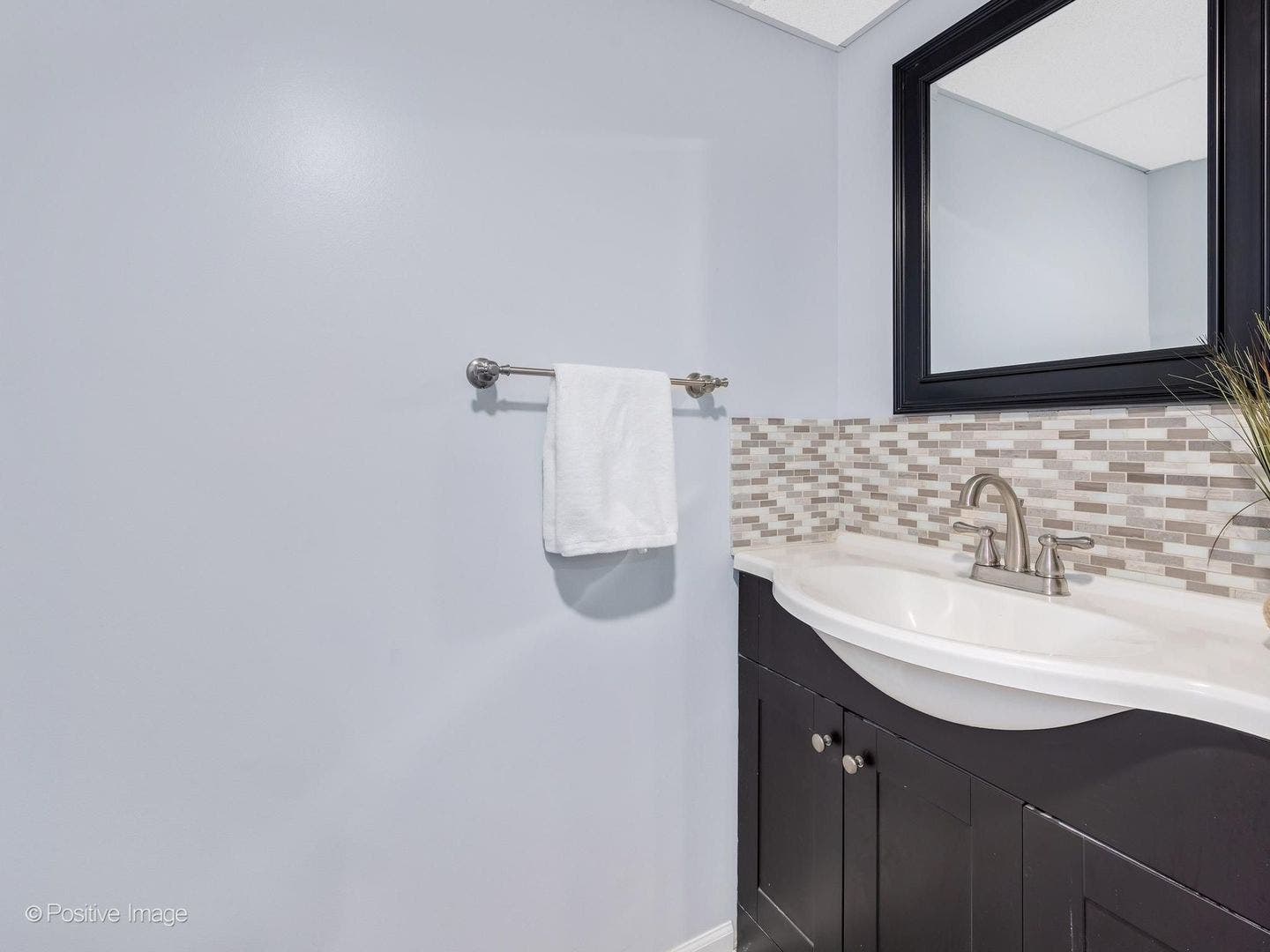 1525 Almond Court, Downers Grove, IL 60515 1525 Almond Court, Downers Grove, IL 60515