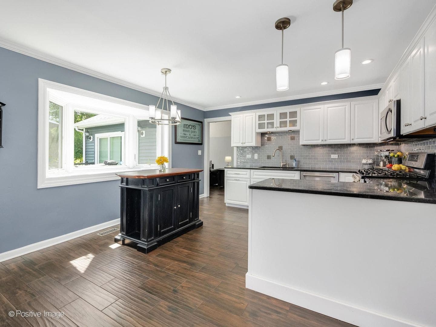 1525 Almond Court, Downers Grove, IL 60515 1525 Almond Court, Downers Grove, IL 60515