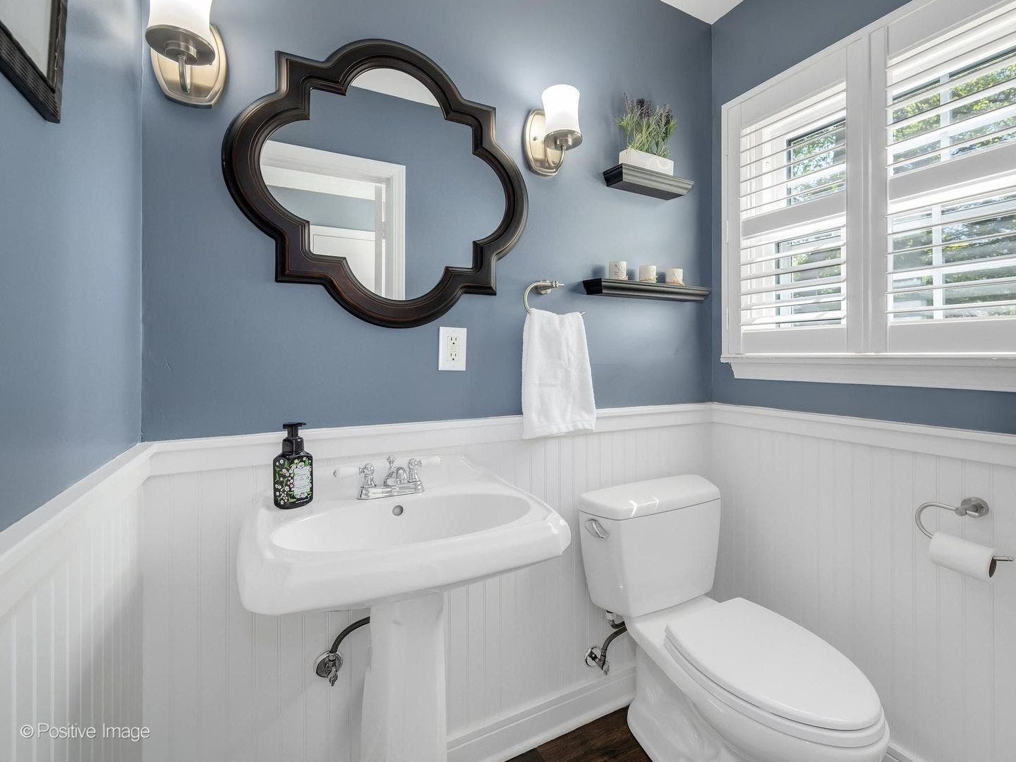 1525 Almond Court, Downers Grove, IL 60515 1525 Almond Court, Downers Grove, IL 60515