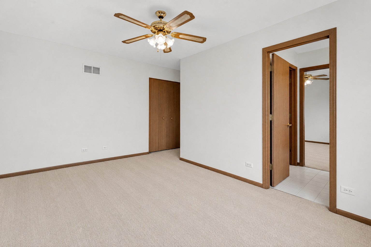 337 Inner Circle Drive, Bolingbrook, IL 60490 337 Inner Circle Drive, Bolingbrook, IL 60490